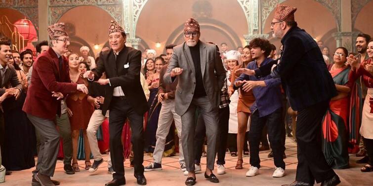 Sooraj Barjatya's next Uunchai starring Amitabh Bachchan to release on November 11 Amitabh Bachchan Upcoming Film: অমিতাভ বচ্চন-অনুপম খেরের 'উঁচাই' ছবির মুক্তির দিন ঘোষণা