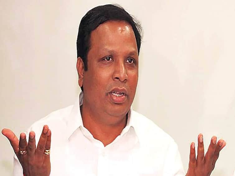 maharashtra politics bjp leader ashish shelar criticize on shiv sena chief uddhav thackeray intervie Maharashtra Politics BJP :  मुख्यमंत्र्यांना पालापाचोळा म्हणणे हा महाराष्ट्राचा अपमान ; शेलार यांची उद्धव ठाकरेंवर टीका