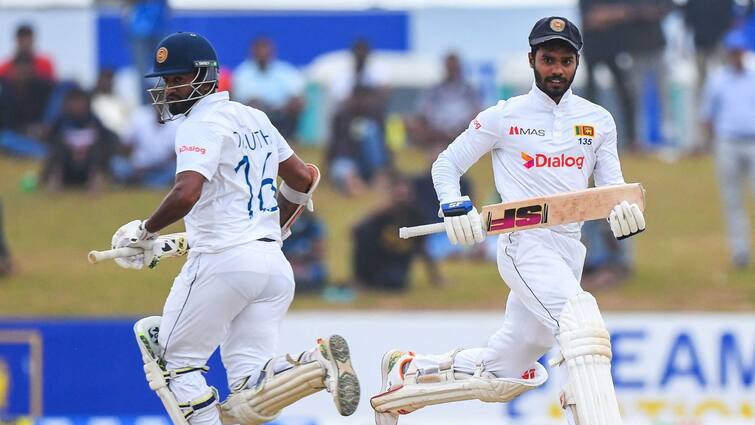 SL vs PAK 2nd Test: Dhananjaya de Silva Dimuth Karunaratne's partnership keeps Sri Lanka ahead after Day 3 SL vs PAK 2nd Test: করুণারত্নে-ধনঞ্জয়ের পার্টনারশিপে শ্রীলঙ্কার হাতে ম্যাচের রাশ