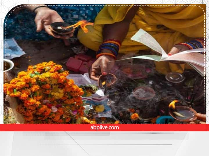 Hartalika Teej 2022 date 30 august maa parvati aarti shiva pujan vidhi Hartalika Teej 2022: हरतालिका तीज के दिन जरूर करें ये आरती, मिलेगा अखंड सौभाग्य का आशीर्वाद