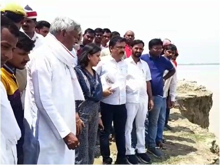 Ballia: सपा MLA जयप्रकाश अंचल ने बाढ़ से प्रभावित ग्रामीणों के लिए मांगी जमीन, डीएम से पूछा ये सवाल