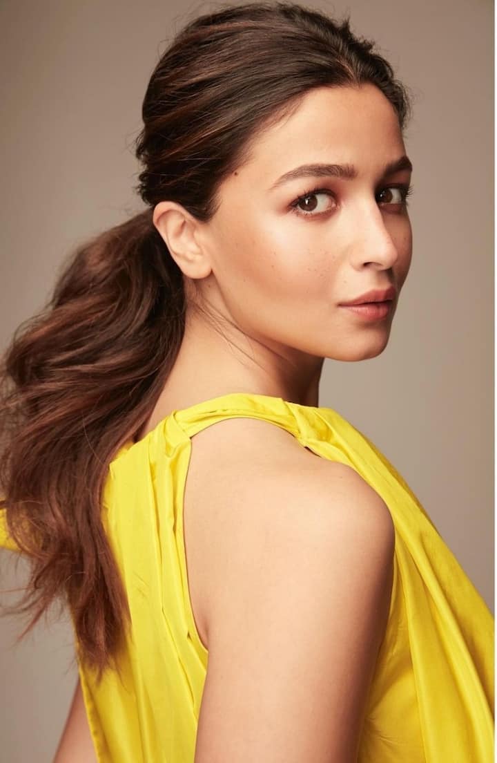 आलियाचा 'डार्लिंग्स' हा चित्रपट 5 ऑगस्ट रोजी नेटफ्लिक्सवर रिलीज होणार आहे.