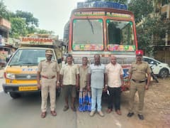 புதுசாக யோசித்த புதுச்சேரி பாய்ஸ் - லாரியில் அரசு ஸ்டிக்கர் ஒட்டி ரேஷன் அரிசி கடத்தல்..!