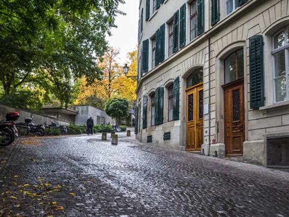 Travel Guide: Countries To Visit In Fall Of 2022 — Know Tourist Attractions, Language, Currency