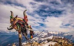 Kedarkantha Famous Place: पहाड़ों पर जाना का मन हो तो..केदाकांठा की ट्रिप करें प्लान, खूबसूरत देख हो जाएंगे मंत्रमुग्ध