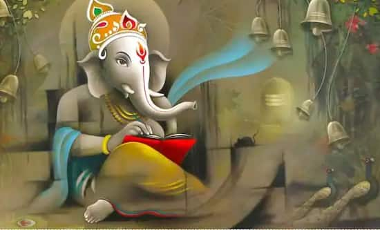 Ganesh Mantra: 27મી જુલાઈ 2022 બુધવાર છે. ગણેશજીની પૂજા માટે બુધવારનો દિવસ શ્રેષ્ઠ માનવામાં આવે છે. આ દિવસે ગણેશજી આ મંત્રોથી પ્રસન્ન થઈ શકે છે અને શિક્ષણ, વેપાર કે જીવનની અન્ય સમસ્યાઓ દૂર થઈ શકે છે.