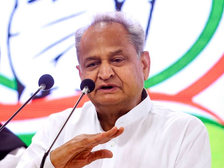 Rajasthan News Ashok Gehlot targeted Central government over many issues including inflation Rajasthan: सीएम अशोक गहलोत का केंद्र पर हमला, कहा- ED का गलत इस्तेमाल कर रही सरकार, महंगाई पर कोई बात नहीं