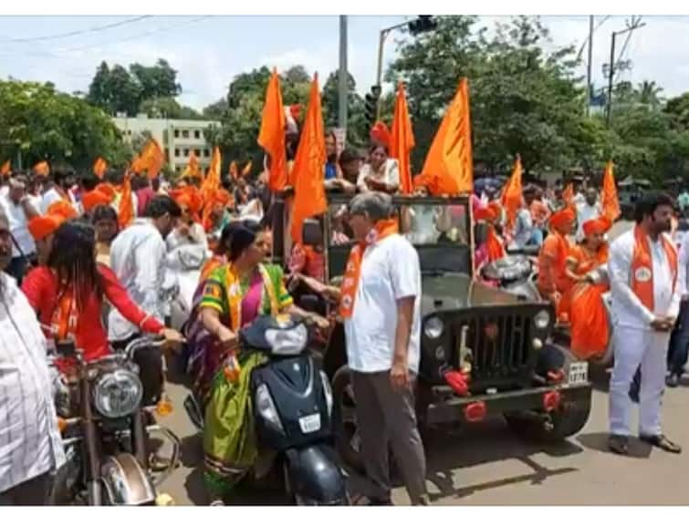 on Uddhav Tackeray birthday strong show of strength of Shiv Sainiks in Kolhapur from Nishta Yatra Kolhapur Shivsena : उद्धव ठाकरेंचा वाढदिवस, निष्ठा यात्रेतून कोल्हापुरात शिवसैनिकांचे जोरदार शक्तीप्रदर्शन