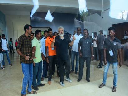 Actor Ajith participates in the state-level rifle competition in Trichy Actor Ajith : ”துப்பாக்கி மற்றும் தோட்டாவைத்தான் காதலித்தான்” : திருச்சி துப்பாக்கி சுடுதல் போட்டியில் பங்கேற்கும் அஜித்..!