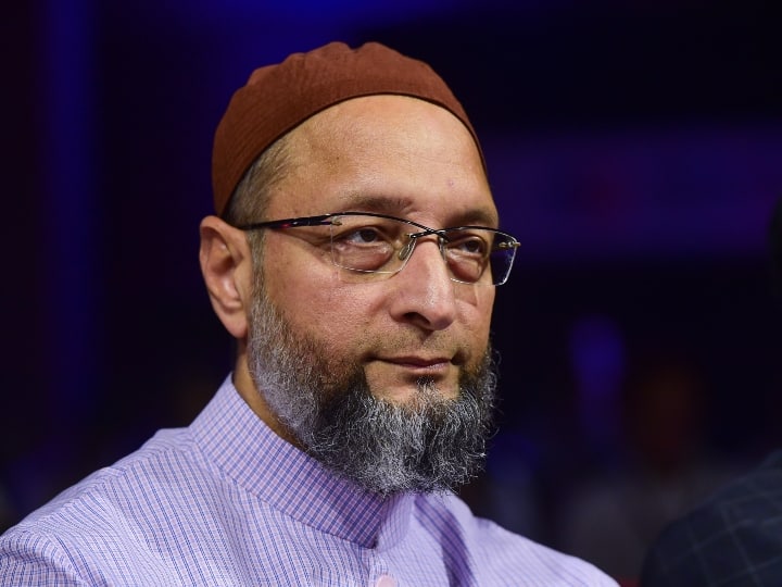 What is the opinion of Asaduddin Owaisi on the slogan ‘Sir Tan Se Juda’, is he in opposition or in favor?  Learn