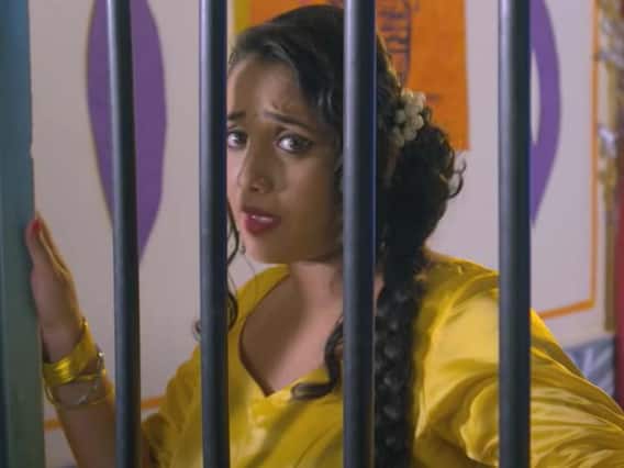 Rani Chatterjee का हसीन अंदाज बना लेगा आपको अपना दीवाना, यकीन नहीं होता तो देख लीजिए वीडियो Rani Chatterjee का हसीन अंदाज बना लेगा आपको अपना दीवाना, यकीन नहीं होता तो देख लीजिए वीडियो