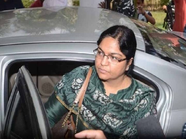 Jharkhand suspended IAS Pooja singhal bail rejected in money laundering case Money Laundering Case: झारखंड की निलंबित IAS पूजा सिंघल को नहीं मिली जमानत, 77 दिनों से जेल में हैं बंद
