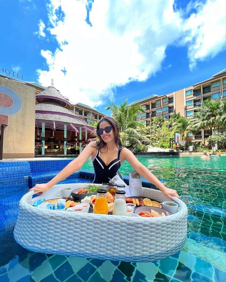 बऱ्याच दिवसांपासून ती तिच्या हॉट फोटोशूटमुळे चर्चेत आली आहे. काळासोबत सृष्टी अधिक बोल्ड झाली आहे.(फोटो सौजन्य :srishtyrode24/इंस्टाग्राम)