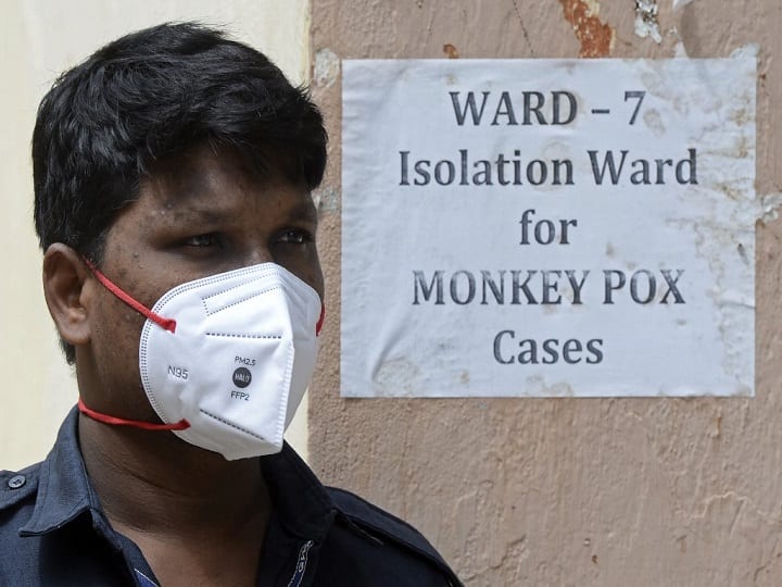 the impact of monkeypox in India so far Union Health Secretary wrote a letter to the states ann Monkeypox Virus: मंकीपॉक्स से देश में एक की मौत, जानिए कितना खतरनाक है इसका संक्रमण