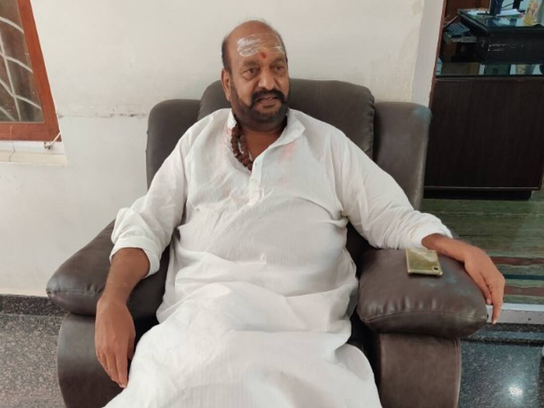 JC Prabhakar: కాంప్లెక్స్ ను కూల్చేస్తానంటూ జేసీ ప్రభాకర్ మాస్ వార్నింగ్! JC Prabhakar Mass Warning to Who build shopping Complexes Infront of temple at Yadiki JC Prabhakar: కాంప్లెక్స్ ను కూల్చేస్తానంటూ జేసీ ప్రభాకర్ మాస్ వార్నింగ్!