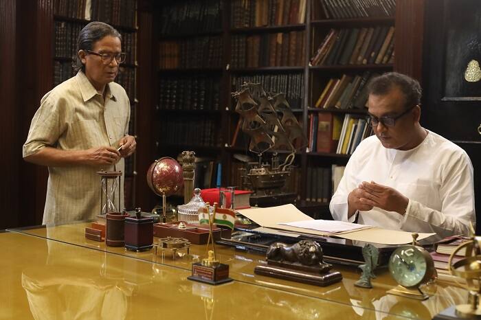 কী পরিণতি হল ওই মহিলার? তাঁকে কি তাঁর বিরোধী দলের লোকজন মেরে ফেলে? নাকি তাঁর হারিয়ে যাওয়ার পিছনে রয়েছে অন্য কোনও রাজনৈতিক চাল?