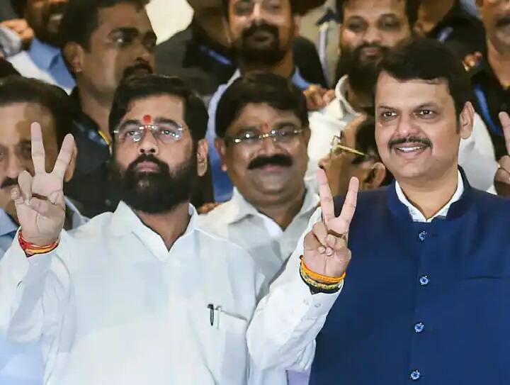 CM Eknath Shinde DCM Devendra Fadnavis Maharashtra Politics Updates 8 IMP Decision CM Eknath Shinde : 26 दिवसात मुख्यमंत्री शिंदेंच्या 5 दिल्लीवाऱ्या; आठ मोठे निर्णय, ज्यांचा थेट धोरणांशी संबंध 