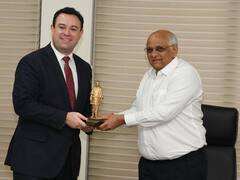 Gujarat News: गुजरात दौरे पर आए पश्चिमी सिडनी के मंत्री स्टुअर्ट आयरेस, सीएम पटेल से मुलाकात कर कही ये बड़ी बात