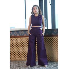 Tina Datta: टीना दत्ताच्या क्लासी अदा; चाहते झाले फिदा!