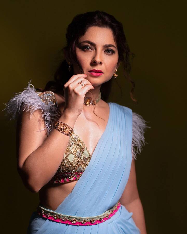 अनेक तरुणांच्या गळ्यातील ताईत असणाऱ्या अभिनेत्री सोनाली कुलकर्णीनं विविध भूमिकेतून प्रेक्षकांच्या मनावर अधिराज्य गाजविलं आहे.(फोटो सौजन्य :sonalee18588/इंस्टाग्राम)