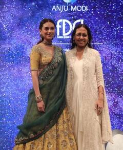 In Pics: डिजाइनर Anju Modi के लिए Aditi Rao Hydari ने किया रैंप वॉक, पीले-हरे लहंगे में लग रही बला की खूबसूरत