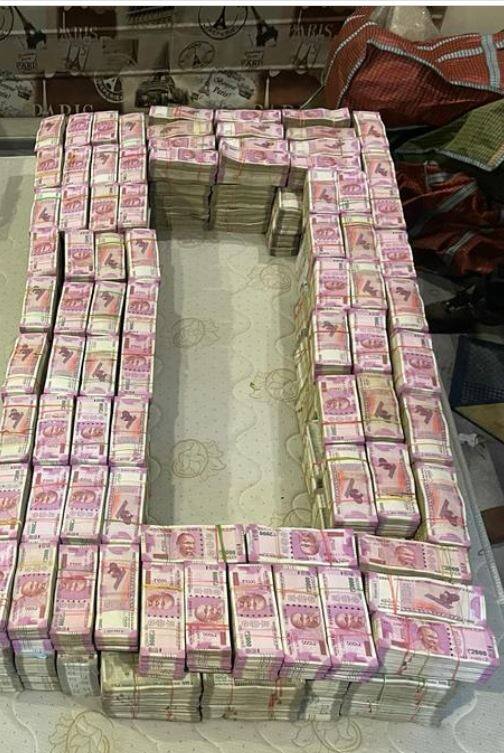 अर्पिता मुखर्जींच्या घरातून कोट्यवधींचं घबाड जप्त