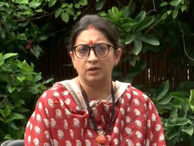 Smriti Irani, daughter not owners of Goa restaurant: Delhi HC observes -  Oneindia News