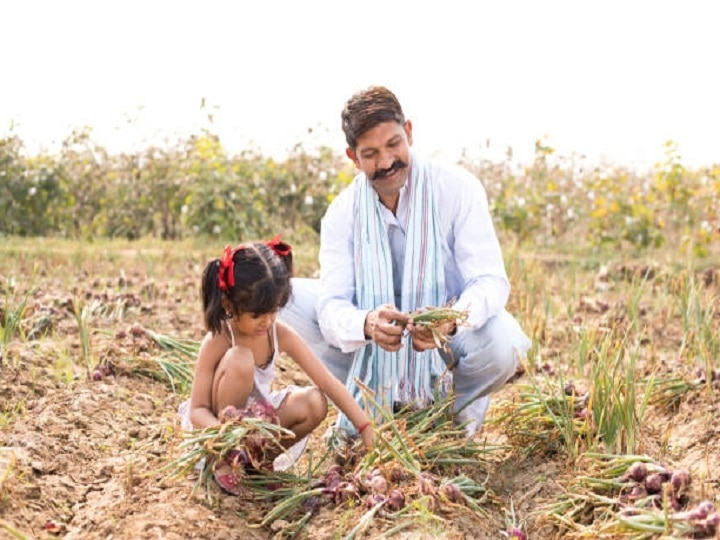 Farming Techniques: मशीन से नहीं, हाथों से करनी चाहिये इन फसलों की कटाई, मिलेंगे फायदे