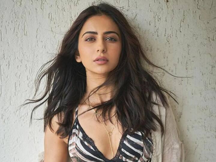 Rakul Preet Singh Wants To Feature In Biopic historical drama and romantic Movies details here SRK, Shahid Kapoor और Ranbir Kapoor की फिल्मों जैसी रोमांटिक मूवी में काम करना चाहती हैं Rakul Preet Singh