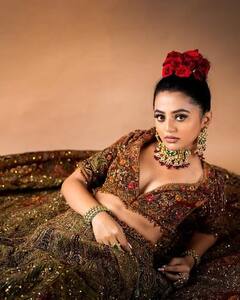 ટીવી સ્ટાર Helly Shahએ ચોલી-લેંઘામાં કરાવ્યુ બૉલ્ડ ફોટોશૂટ, ટ્રેડિશનલ આઉટફિટની તસવીરો વાયરલ