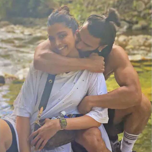 ਵੈਸੇ, ਦੀਪਿਕਾ ਅਕਸਰ ਕਿਸੇ ਨਾ ਕਿਸੇ ਕਾਰਨ ਸੋਸ਼ਲ ਮੀਡੀਆ 'ਤੇ ਹਾਵੀ ਰਹਿੰਦੀ ਹੈ। ਚਾਹੇ ਉਹ ਉਹਨਾਂ ਦੇ ਕੰਮ ਕਰਕੇ ਹੋਵੇ ਜਾਂ ਉਸਦੇ ਪਤੀ ਦੇ ਕਾਰਨ।