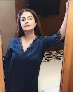 Ayesha Jhulka Birthday: 'খিলাড়ি' নায়িকা আয়েশা জুলকার এখনকার ছবি দেখেছেন? চিনতে পারবেন তো?