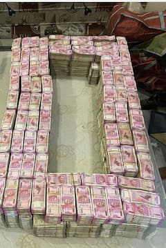 अर्पिता मुखर्जींच्या घरातून कोट्यवधींचं घबाड जप्त