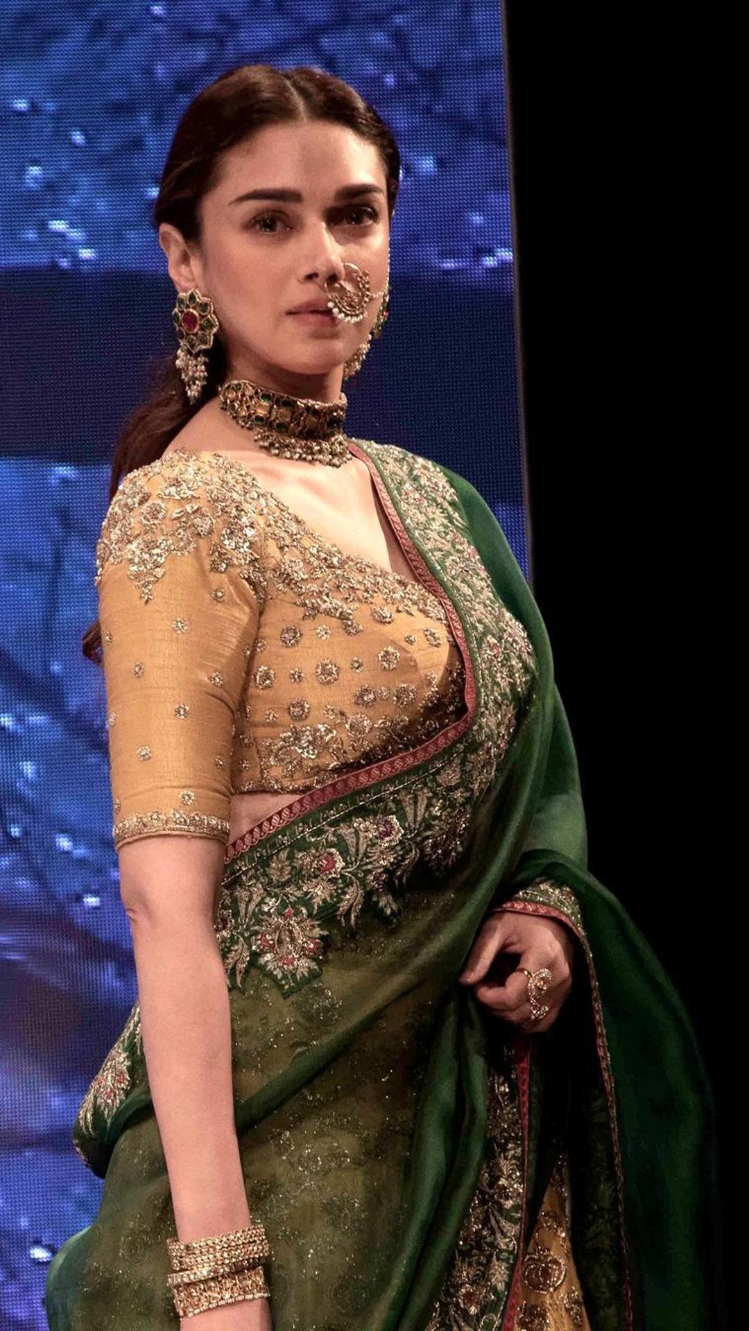 Aditi Rao Hydari in regal lehenga exudes bridal charm in stunning pics from  India Couture Week - India Today