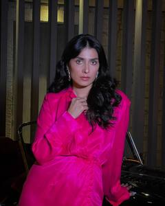 Ayeza Khan ઇન્સ્ટાગ્રામ પર સૌથી વધુ ફોલોઅર્સ ધરાવનારી પાકિસ્તાનની સેલિબ્રિટી બની