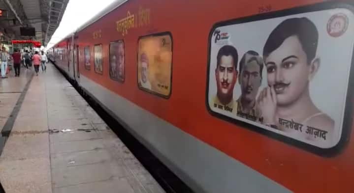 up news eatern railway Azadi Ka Amrit Mahotsav special train ann Azadi Ka Amrit Mahotsav: अमृत महोत्सव पर पूर्वोत्तर रेलवे की अनूठी पहल, ट्रेन में लगाईं क्रांतिकारियों और महापुरुषों की तस्वीरें