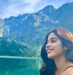 Jhanvi Kapoor: ঈশানকে কি এখনও মনে পড়ে জাহ্নবীর?