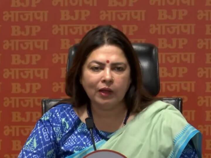 BJP Attack on Mamata Banerjee in SSC Scam says she is silent on fraud SSC Scam: बीजेपी का ममता बनर्जी पर हमला, कहा- पैसे का अंबार निकल रहा है, सीएम चुप बैठी हैं