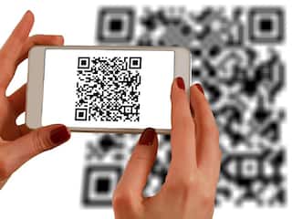 ઓનલાઇન પેમેન્ટ માટે આજકાલ QR Codeનો ઉપયોગ ખુબ વધી ગયો છે, જાણો Bar Codeથી QR Code કઇ રીતે પડે છે જુદો............