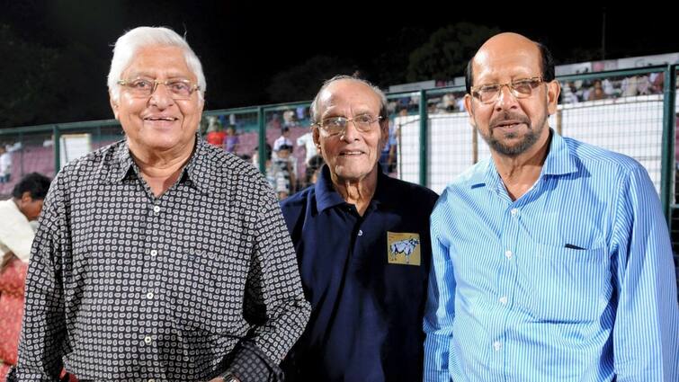 Samar Banerjee: The man who led India to the semi-finals in the 1956 Olympics is admitted to hospital Samar Banerjee: গুরুতর অসুস্থ কিংবদন্তি ফুটবলার বদ্রু বন্দ্যোপাধ্যায়, ভর্তি এসএসকেএমে