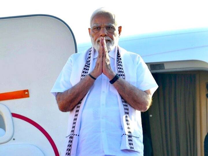 PM Modi's Traditional Veshti And Shawl With Chessboard Design At Chess Olympiad Grabs Attention