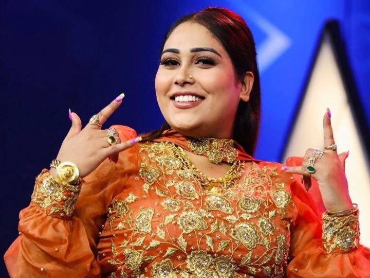 punjabi singer afsana khan bags dada saheb phalke award for her song titliyan Afsana Khan:ਪੰਜਾਬੀ ਗਾਇਕਾ ਅਫਸਾਨਾ ਖਾਨ ਨੂੰ `ਤਿਤਲੀਆਂ` ਗੀਤ  ਲਈ ਦਾਦਾ ਸਾਹਿਬ ਫਾਲਕੇ ਐਵਾਰਡ, ਦੇਖੋ ਵੀਡੀਓ