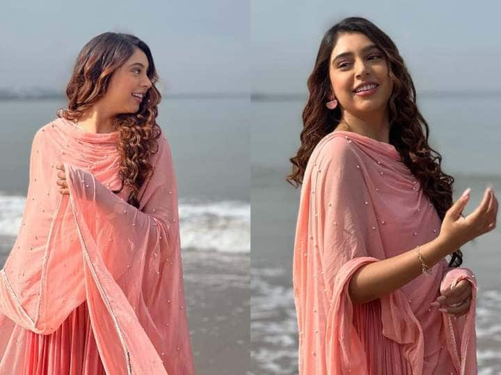 Niti Taylor latest Photos: नीति एक साथ अपने चाहने वालों के लिए दो शो लेकर आ रही हैं. पहले में वह मनन का जादू फिर एक बार बिखेरेंगी, तो वहीं दूसरे  शो में वो अपने डांस का जलवा दिखाएंगी.