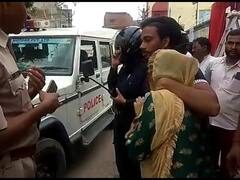 Bharatpur News: दूसरे धर्म में शादी करने से नाराज पिता ने बेटी-दामाद पर किया जानलेवा हमला, वीडियो आया सामने
