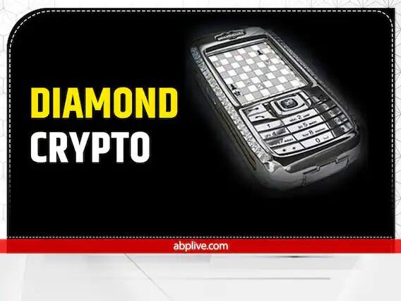Diamond Crypto - ફોન કરોડોની કિંમતમા આવે છે, આને ઓસ્ટ્રિયાના જ્વેલર પીટર એલિસન અને રશિયન ફર્મ જેએસસી એન્કોર્ટે તૈયાર કર્યો છે. આ ફોનના કિનારી પર 50 ડાયમન્ડ લાગેલા છે. આમાં 5 વાદળી ડાયમન્ડ પણ લગાવવામાં આવ્યા છે, આનો લૉગો 18 કેરેટ ગૉલ્ડથી બનાવવામાં આવ્યો છે. આ ફોનની કિંમત 9.3 કરોડની આસપાસ છે. આ ફોનને ખાસ કરીને રશિયન ટાયકૂન માટે તૈયાર કરવામાં આવ્યો હતો. આ ફોનમાં High Level Encryption પણ આપવામાં આવ્યુ છે.