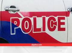 Mau News: पुलिस से बचकर भागते हुए बदमाशों की गाड़ी पलटी, फिल्मी अंदाज आजमगढ़ सीमा की ओर भागे बदमाश