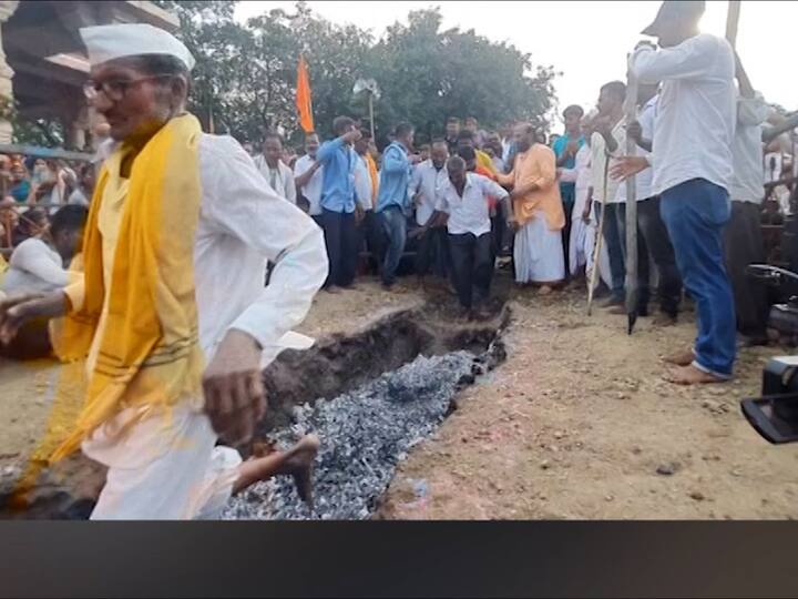 कोरोनामुळं गेल्या दोन वर्षात या यात्रेमध्ये खंड पडला होता. यंदा मात्र कुठलेही निर्बंध नसल्याने भाविक मोठ्या संख्येनं उपस्थित होत्या.