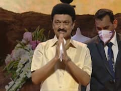 Chess Olympiad 2022: செஸ் ஒலிம்பியாட் தொடக்க விழாவில் பட்டு வேட்டி சட்டையுடன் வந்த முதலமைச்சர் ஸ்டாலின்