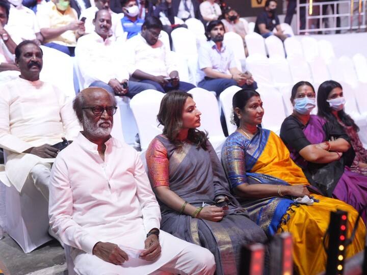 பகை நடுங்கும் படையப்பாரு !