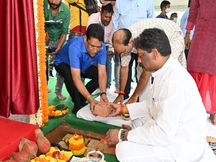 jharkhand CM Hemant Soren founded the foundation stone of World Trade Center in Ranchi Jharkhand: CM हेमंत सोरेन ने किया वर्ल्ड ट्रेड सेंटर का शिलान्यास, कारोबार को मिलेगा बढ़ावा, होगा ये लाभ 